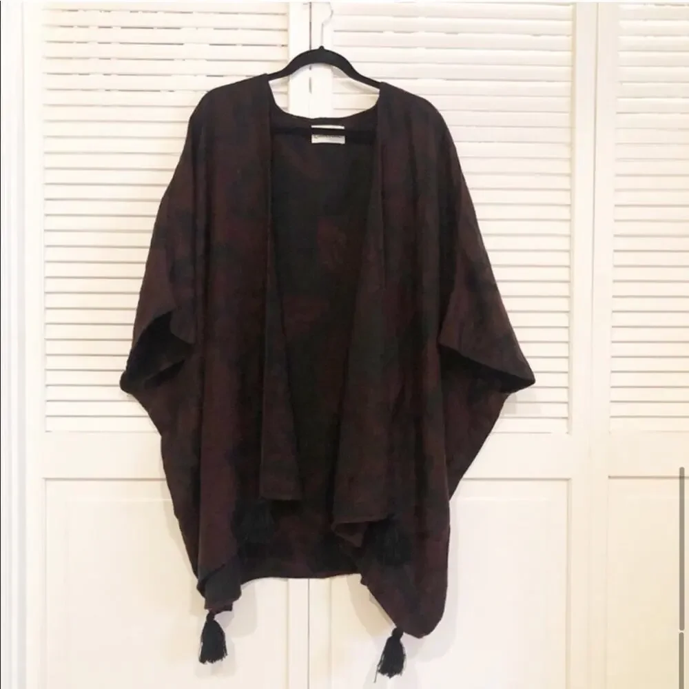 Cleobella Sevigny Capelet Poncho - Picture 11 of 12